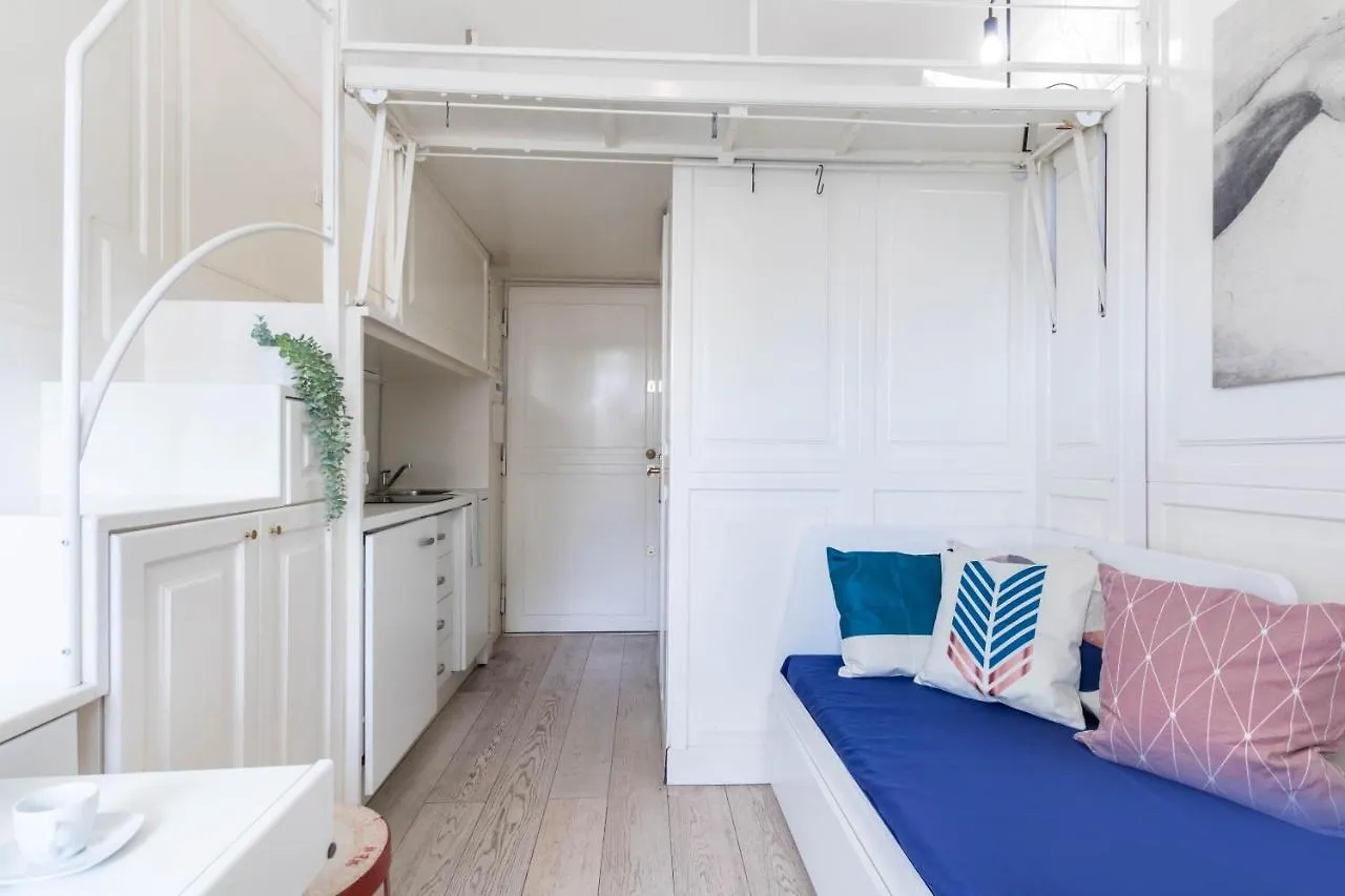 Joivy Lovely Studio For 2 With Balcony Near Duomo Milán Italia