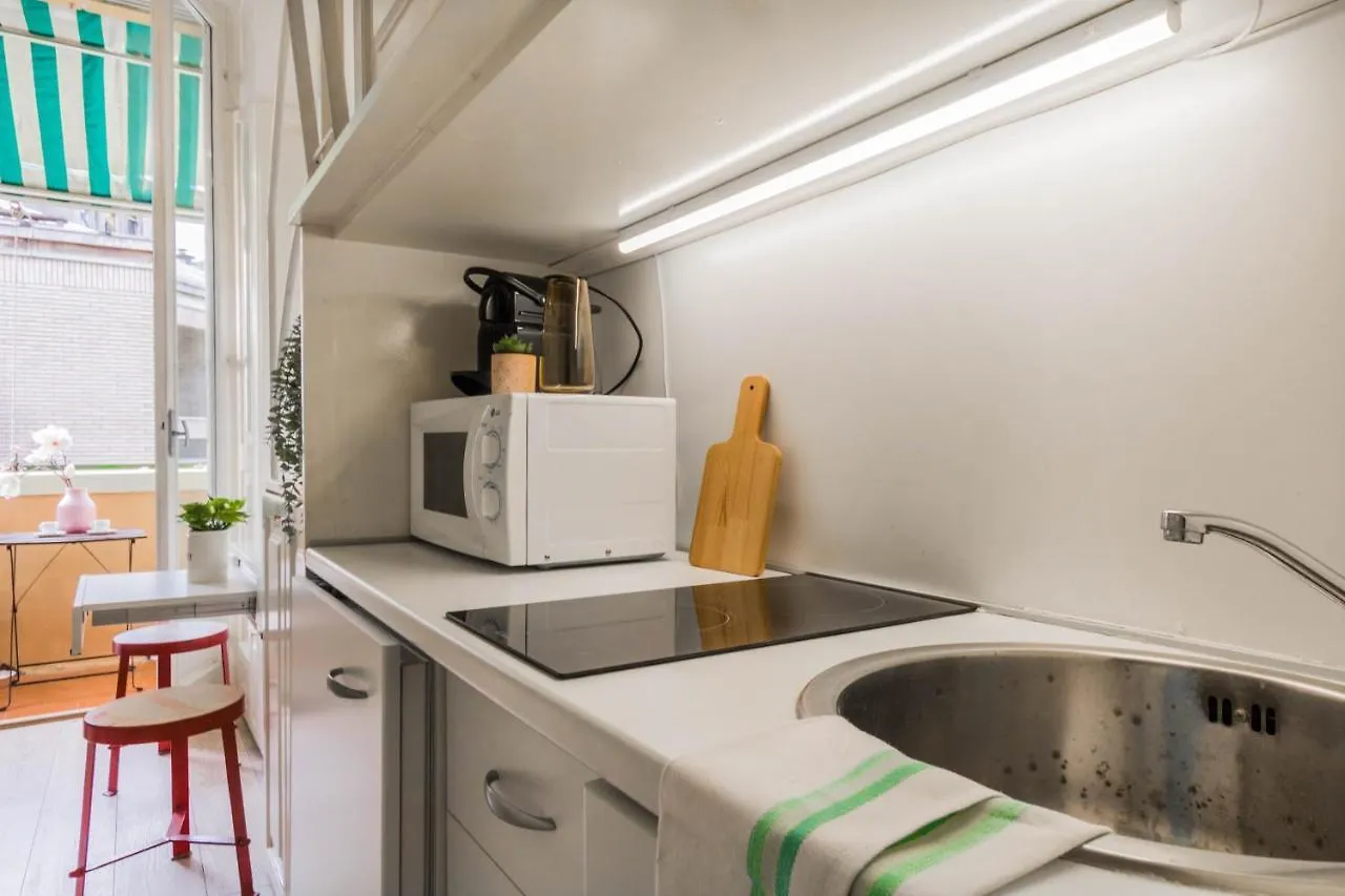 Apartamento Joivy Lovely Studio For 2 With Balcony Near Duomo Milán Italia